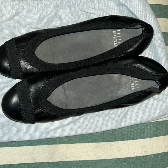 Stuart Weitzman Ballet Flats size 7 1/2 narrow. Comes with dust cover. - Picture 7 of 7